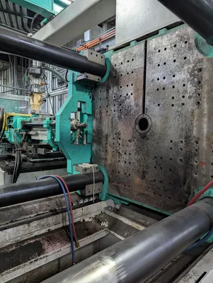 2015 ARBURG 920S-5000-1300/400 2-COLOR Injection Molding Horizontal/Vertical | Machinery Network (5)