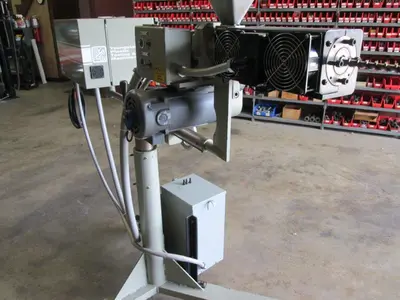 3/4″ Youngstown Pedestal Extruder
