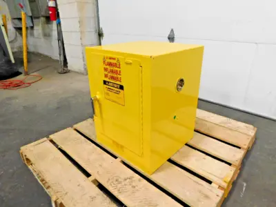 Used Justrite _UNKNOWN_ Hazardous Storage Units Ohio US | Equipment Recovery Corp. #1331292