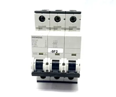 5SY4310-8 | Siemens  Miniature Circuit Breaker 10kA 3P 10A - Used