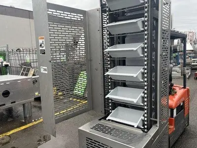 Smalley 16' High Bucket Lift Elevator