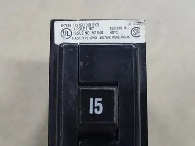 USED CUTLER-HAMMER QBHW1015