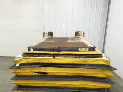 Pneumatic Lift Tilt Table Tote Tipper 3000lbs 21° Degree 36x38" Top Air Controls