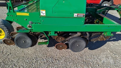 USED 2008 JOHN DEERE 1590