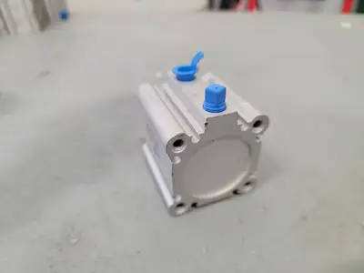 USED SMC NCQ2L40-25DZ