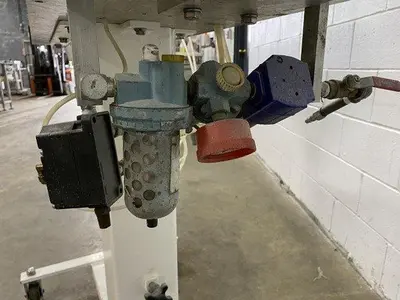 USED LIQUIPAK INTERNATIONAL D40