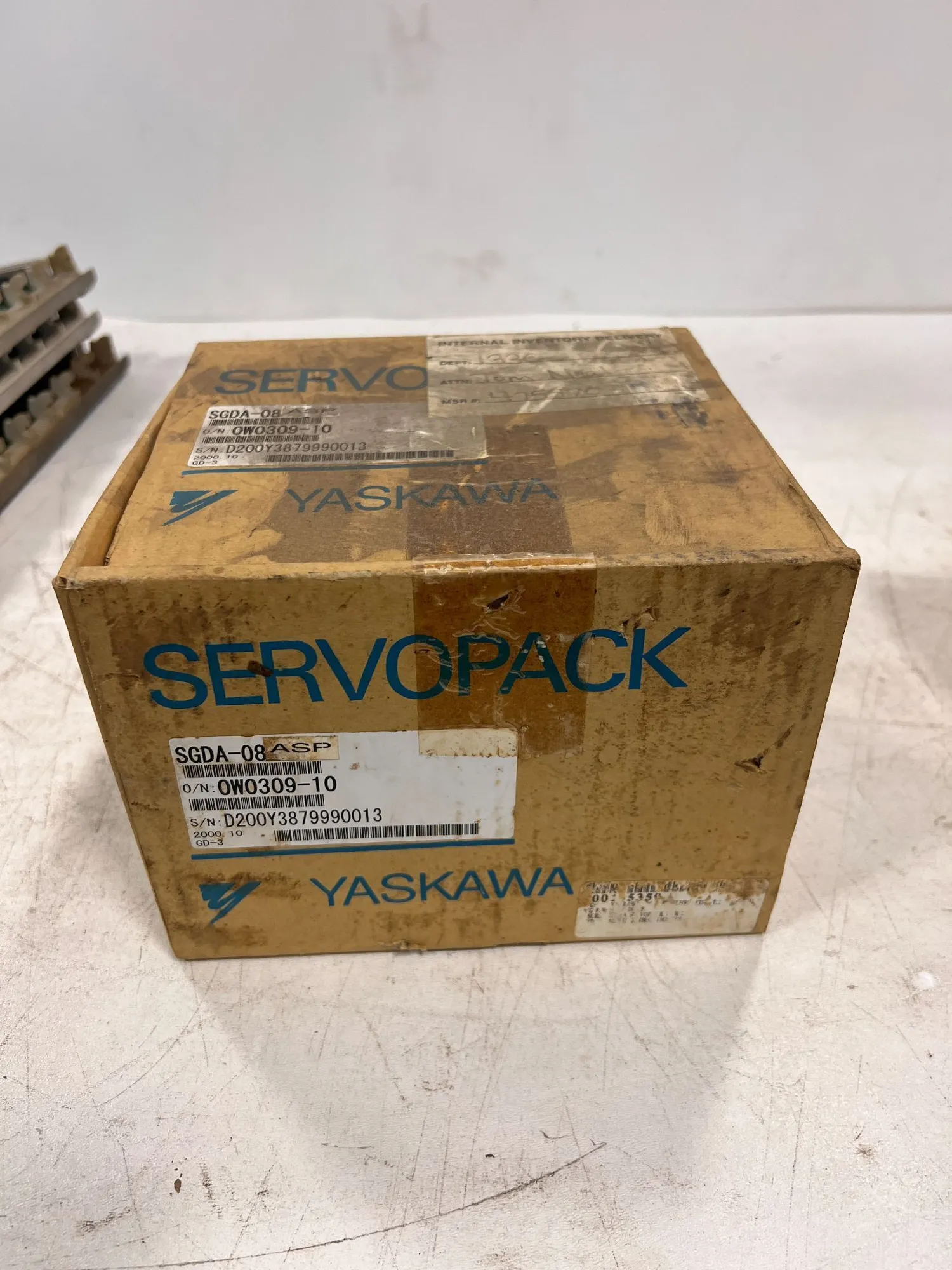 NEW YASKAWA SGDA-08ASP