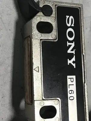 USED SONY PL60