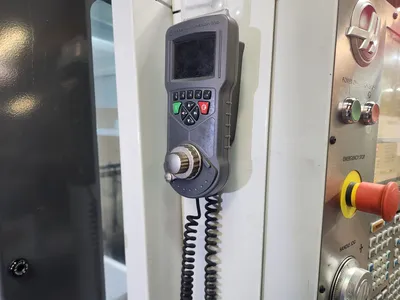 2017 HAAS VF-4SS Vertical Machining Centers | SMS Engineering (10)