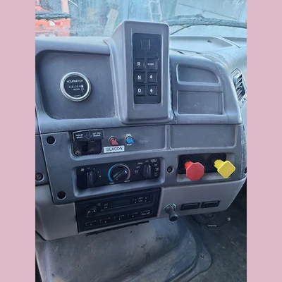 USED 2000 STERLING L7501