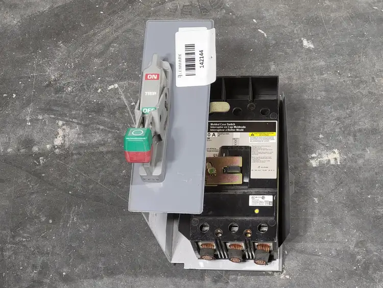 Used SQUARE D KA225-4MC6B Switchgears British Columbia CA | Lenmark #835527