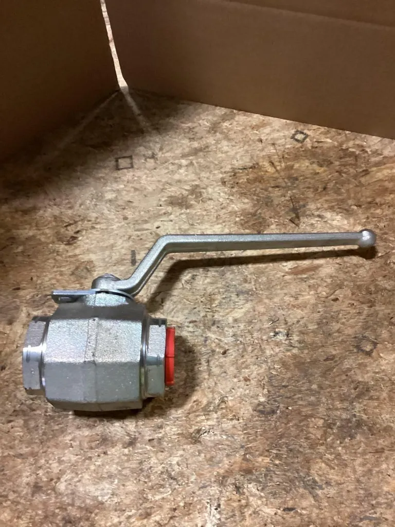 STAUFF FBV21240001M 1-3/4″ FNPT Threaded Ball Valve 6000 PSI high pressure