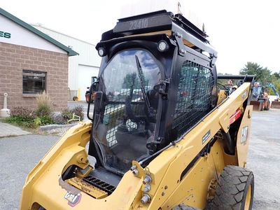 Used 2022 CATERPILLAR 272D3 Skid Steer Loaders Massachusetts US | Brookside Equipment Sales #1484511