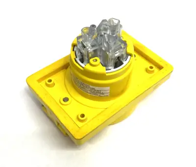 USED HUBBELL|KELLEMS WATERTIGHT DEVICE TWIST-LOCK® RECEPTACLE WITH LIFT COVER