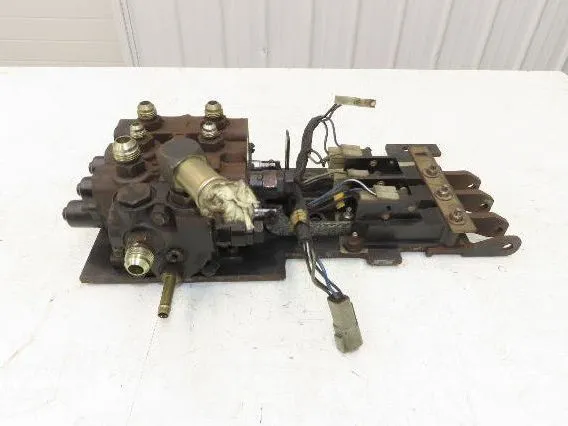 Used HUSCO HYSTER _UNKNOWN_ Forklift Attachments | Arrow Industrial #563326
