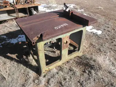 USED METAL TABLE SAW -