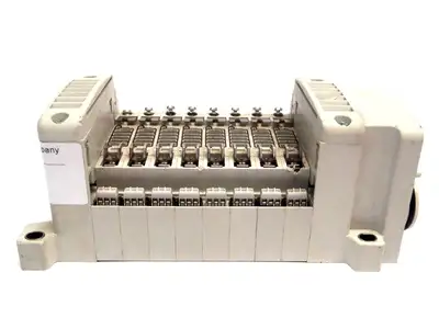 VV5QC11-08N3SD0-S | SMC  Pneumatic Manifold 8-Station - Used