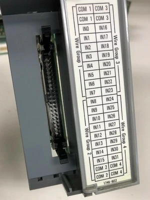 USED Allen Bradley 1746-IB32
