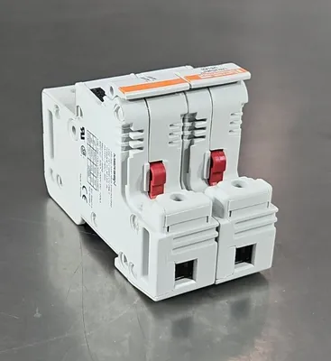 Ferraz Shawmut US 1421 UltraSafe Modular 2-Pole 750V 50A Fuse Holder. Loc4C-18