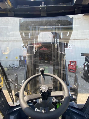 New | in-Stock 2023 HOIST PV300 Internal Combustion Forklifts: Pneumatic Tire Illinois US | Forklift Exchange #1274847