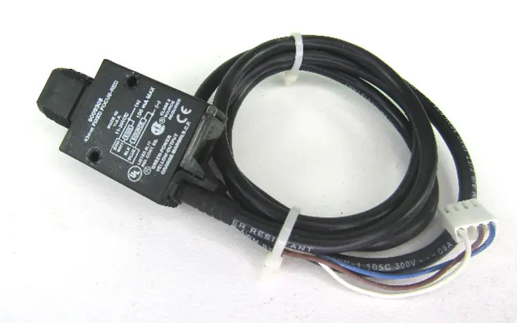 Used _UNKNOWN_ 9009308 Photoelectric Sensors Kentucky US | Industrial Parts R Us Inc. #357107