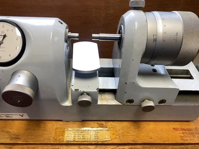 MITUTOYO 162.102 SUPER MICROMETER
