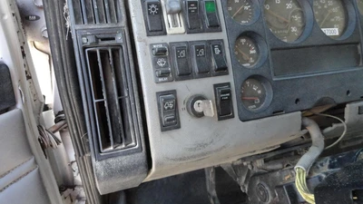 Used 2000 FREIGHTLINER FL112 Mobile Cranes Tennessee US | Ran Equipment #1398996