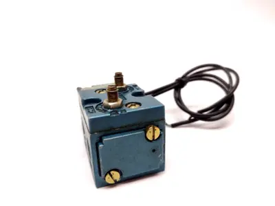 611B-11-614BA | MAC Valves  Solenoid Valve 24VDC 8.5W 150PSI - Used