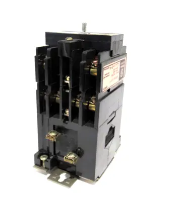 NEW GENERAL ELECTRIC CR120B06002 INDUSTRIAL RELAY