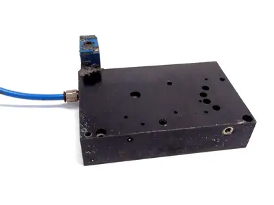 Used MAC VALVES BLOCK & SOLENOID VALVE 3 WAY MOUNT Solenoid Valves | Maverick Industrial Sales #1109225