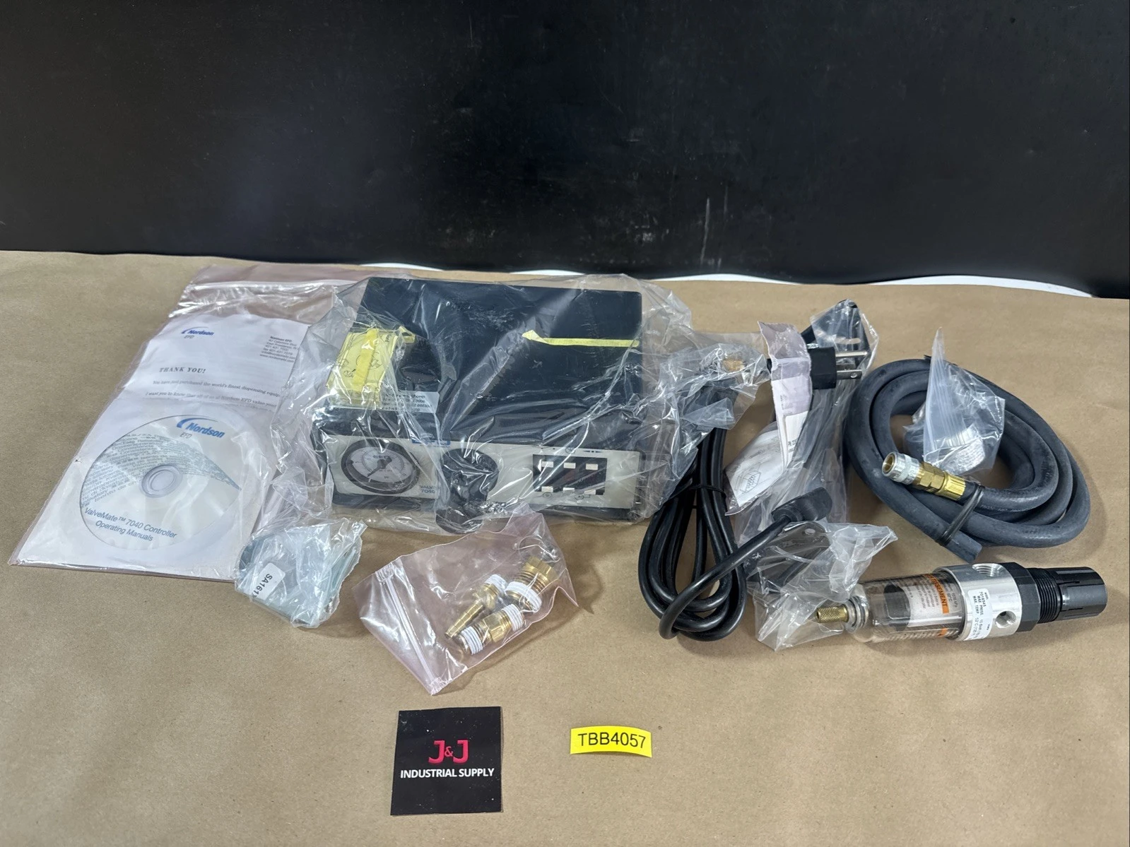 NEW Nordson 7040