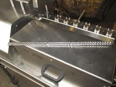 2014 STEER OMICRON 12P Wytłaczarki/Ekstrudery - dwuślimakowe współbieżne | Perry Equipment (7)