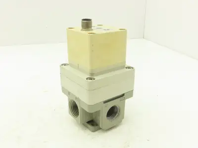 SMC ITV3030-04N4L4 3000 Size Electro-Pneumatic Regulator 24VDC 1/2" NPT