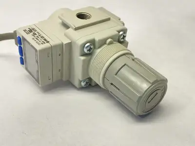 AR20-N01E3-ZA-B | SMC  Pneumatic Regulator w/ Digital Sensor 1/8" NPT - Used