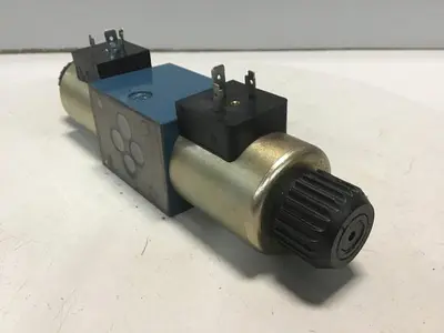 USED BOSCH 0 810 092 105