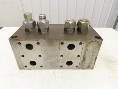 Daman E02293REV0 Hydraulic 4-Station Steel Manifold Block DN32 1-1/4" SAE