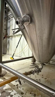 ABE 30 BBL (930 Gallon) Unitank Fermenter – Glycol Jacketed & Insulated