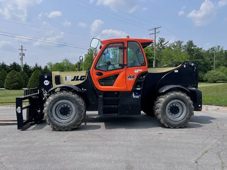 New | in-Stock 2022 JLG 2733 Telehandlers New York US | United Lift #1446495