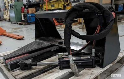 HH (USED) HYDRAULIC TREE AND ROOT PULLER