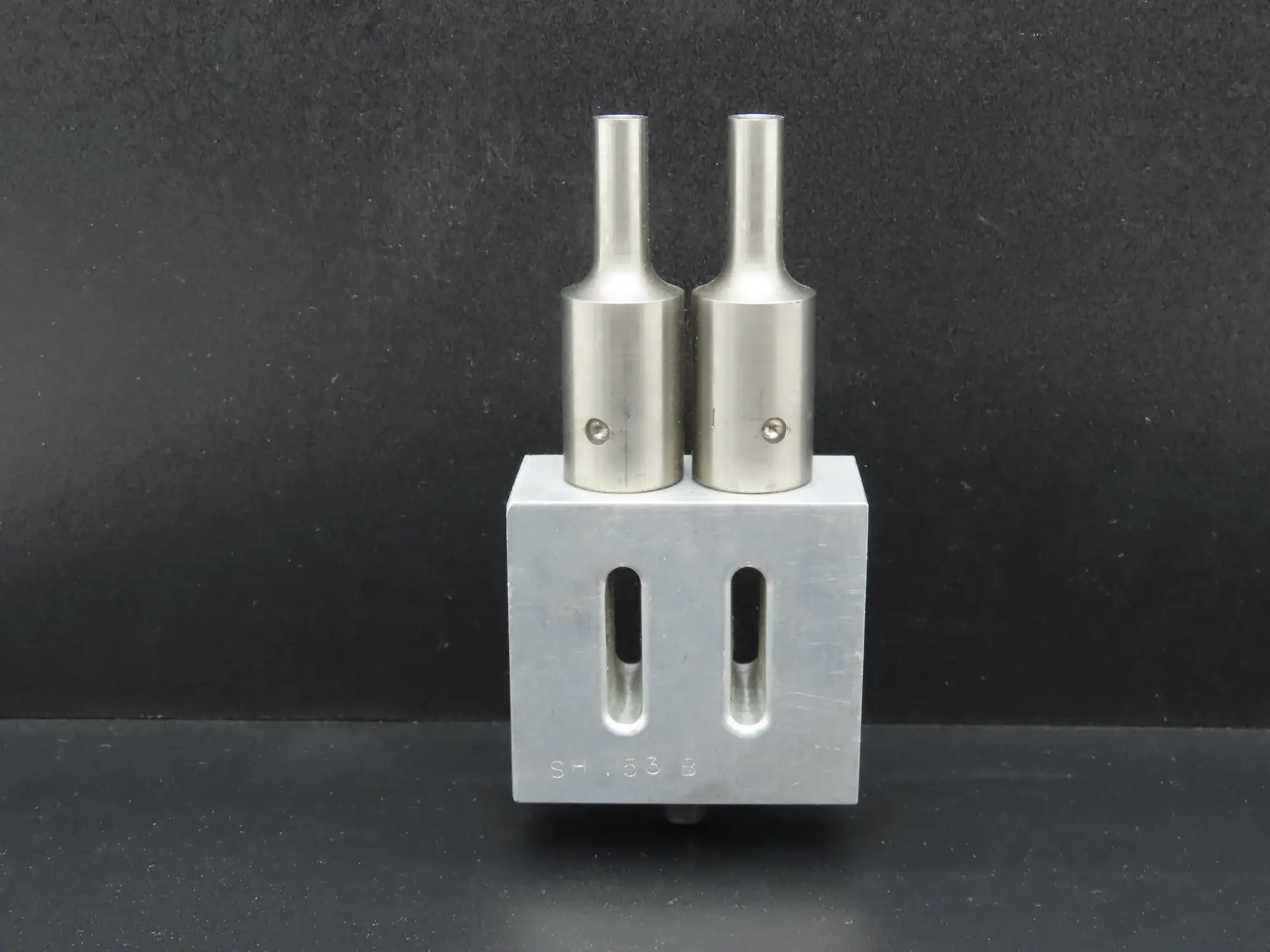 SH153B Ultrasonic Welding 3/8" Double Horn Slotted Aluminum Plate 2.5"x 2.28"