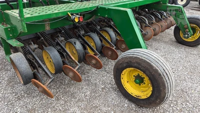 USED JOHN DEERE 750