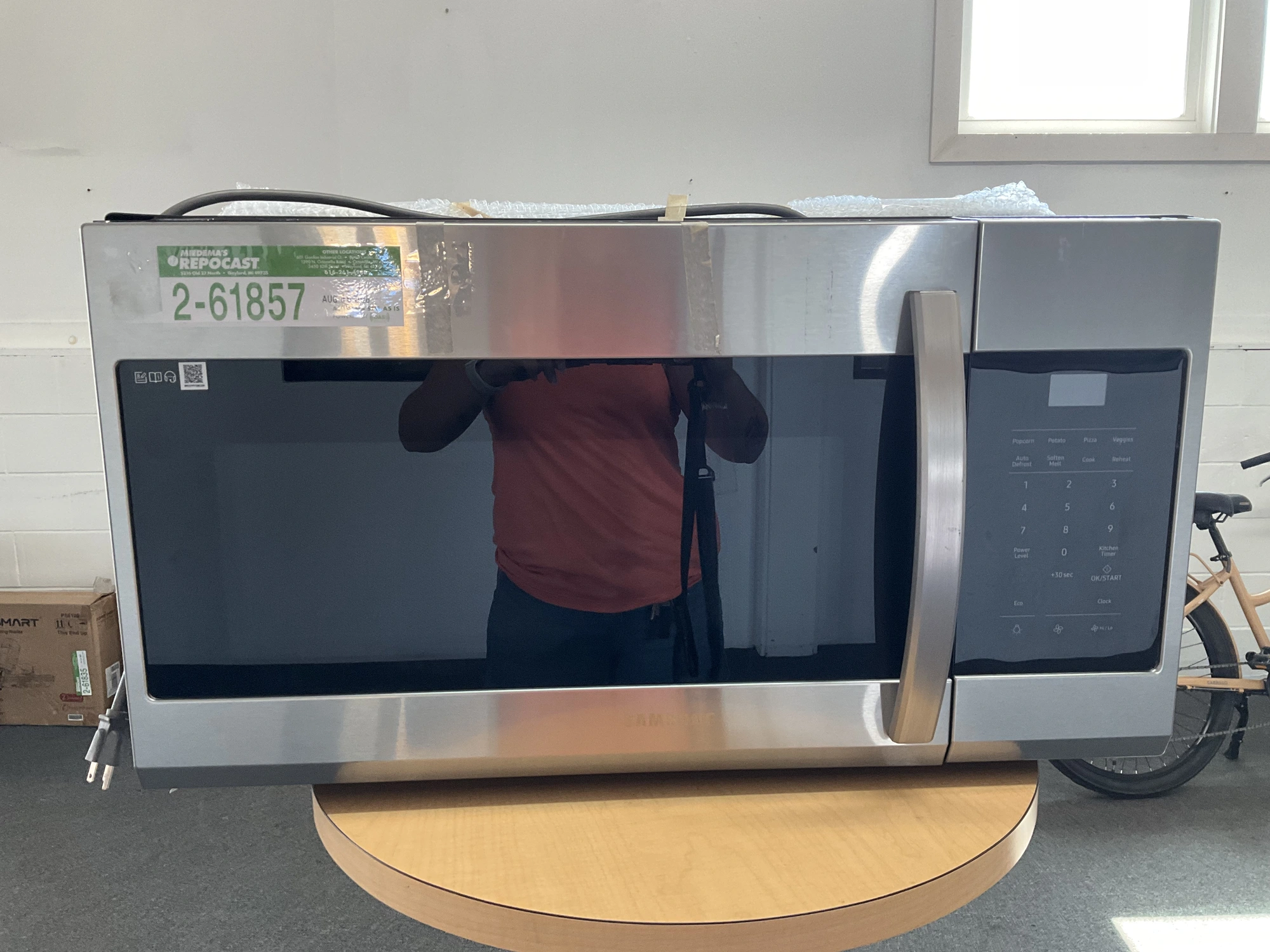 Used SAMSUNG ME17R7021ES Restaurant Small Appliances Michigan US | Miedema Asset Management Group #1325722