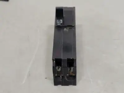 USED SQUARE D A1B215