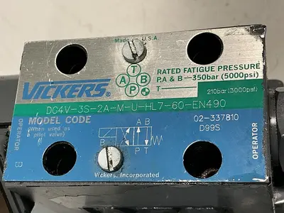 USED VICKERS DG4V-3S-2A-M-U-HL7-60-EN490