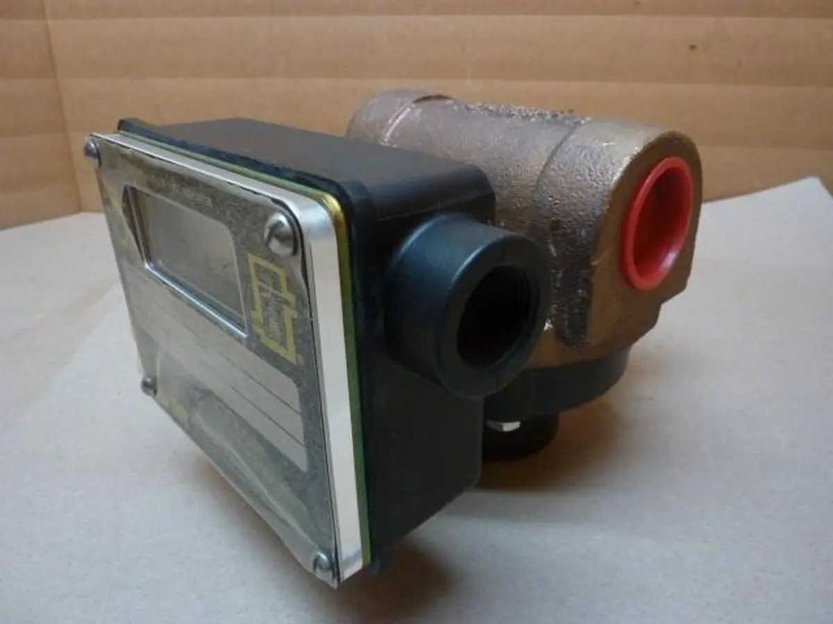 USED UNIVERSAL FLOW MONITORS 2459-50-1-1/2-0