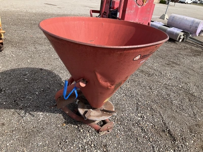 Used _UNKNOWN_ _UNKNOWN_ Broadcast Spreaders Michigan US | Miedema Asset Management Group #1474559