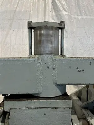 300 TON BULLDOZER HORIZONTAL HYDRAULIC PRESS. STOCK # 0734222