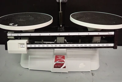 USED OHAUS 1400/1500