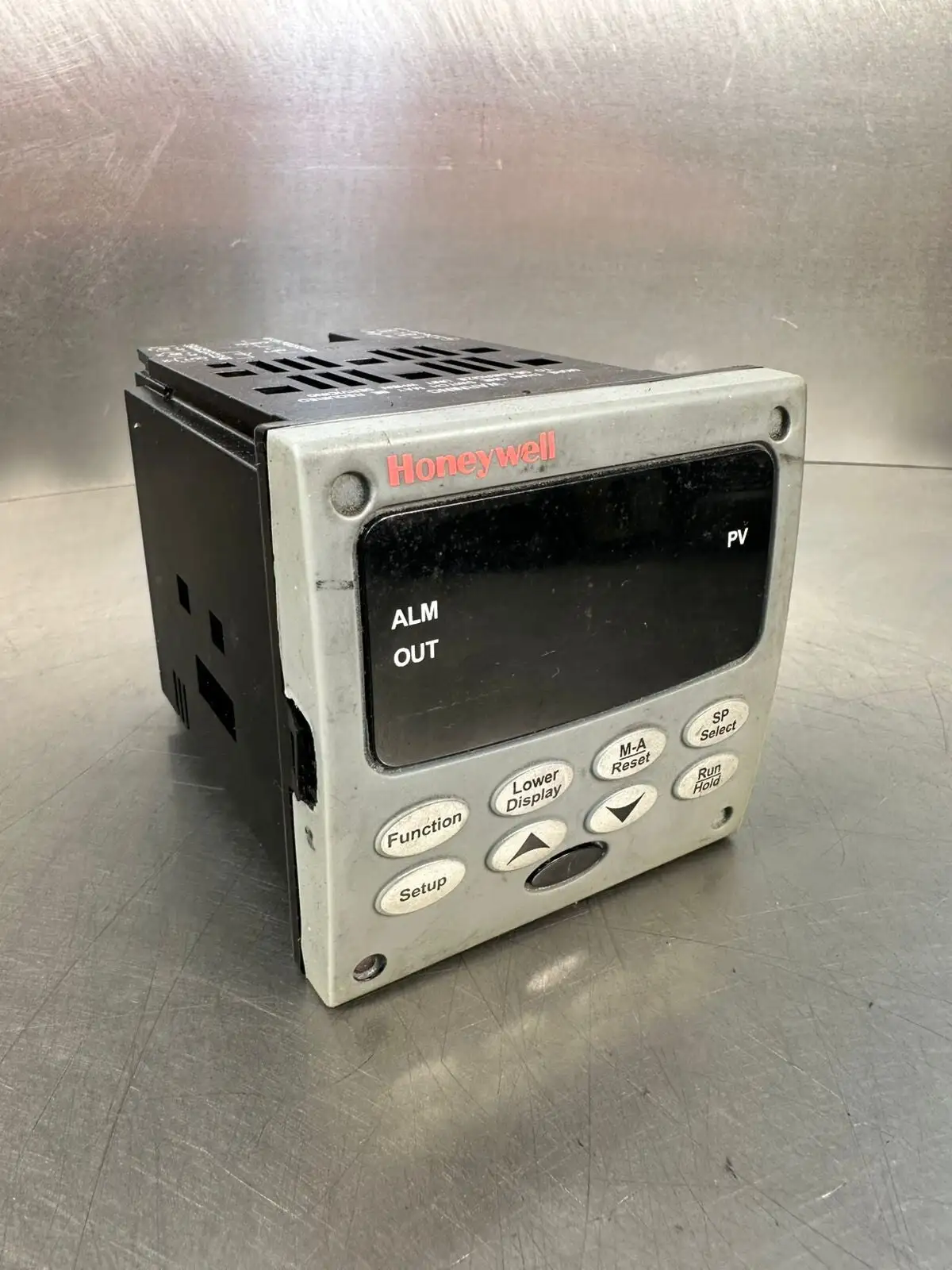 Honeywell DC2500-EE-2L00-100-00000-E0-0 90-250 Vac 50/60 Hz 18Va (5.4.3)
