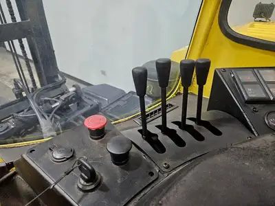 Used 2017 Combi C8000LR Internal Combustion Forklifts: Pneumatic Tire New York US | United Lift #1446741